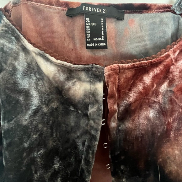 Forever 21 Small Velvet Flowy Tank Top - Picture 4 of 4